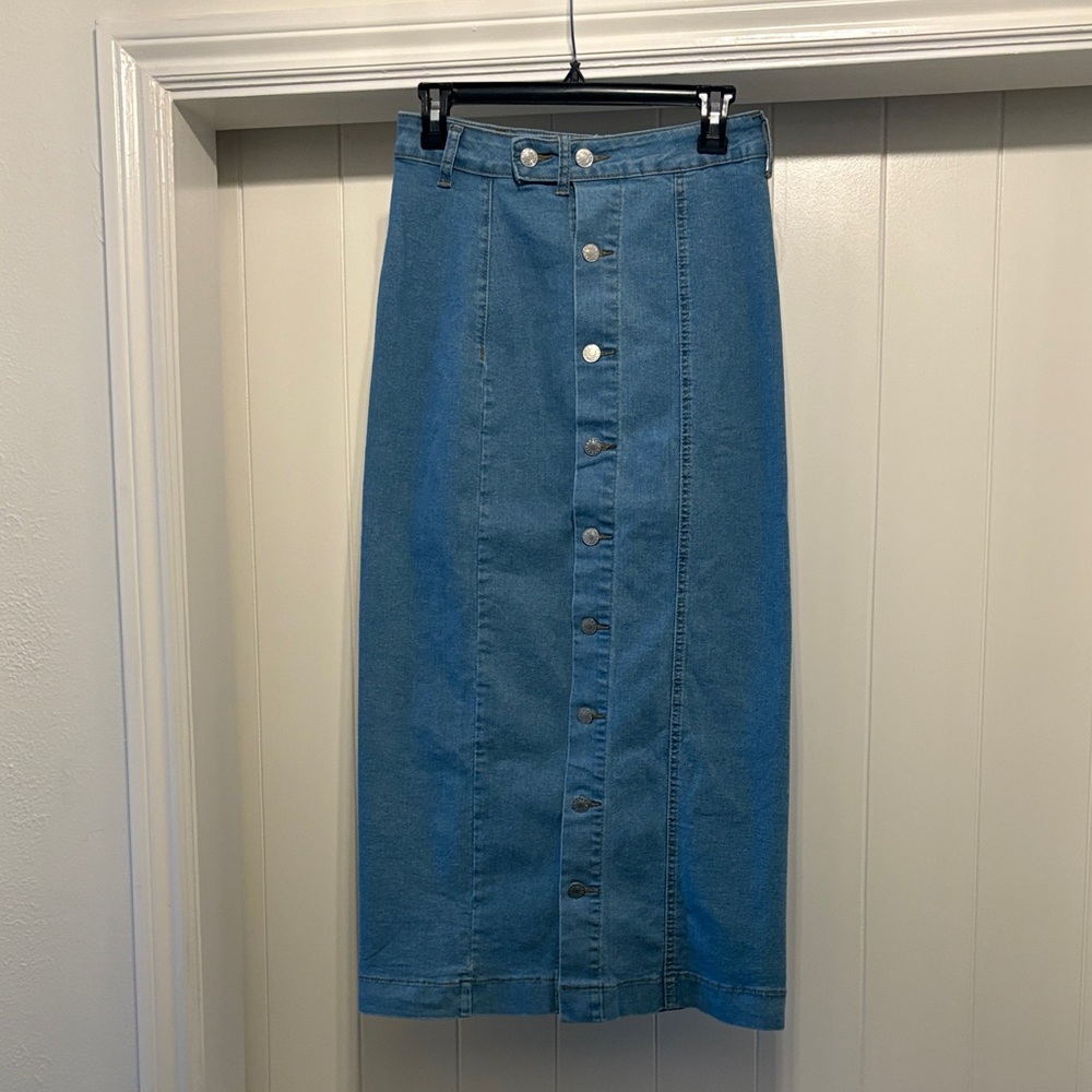 Blue Button-Front Denim Skirt